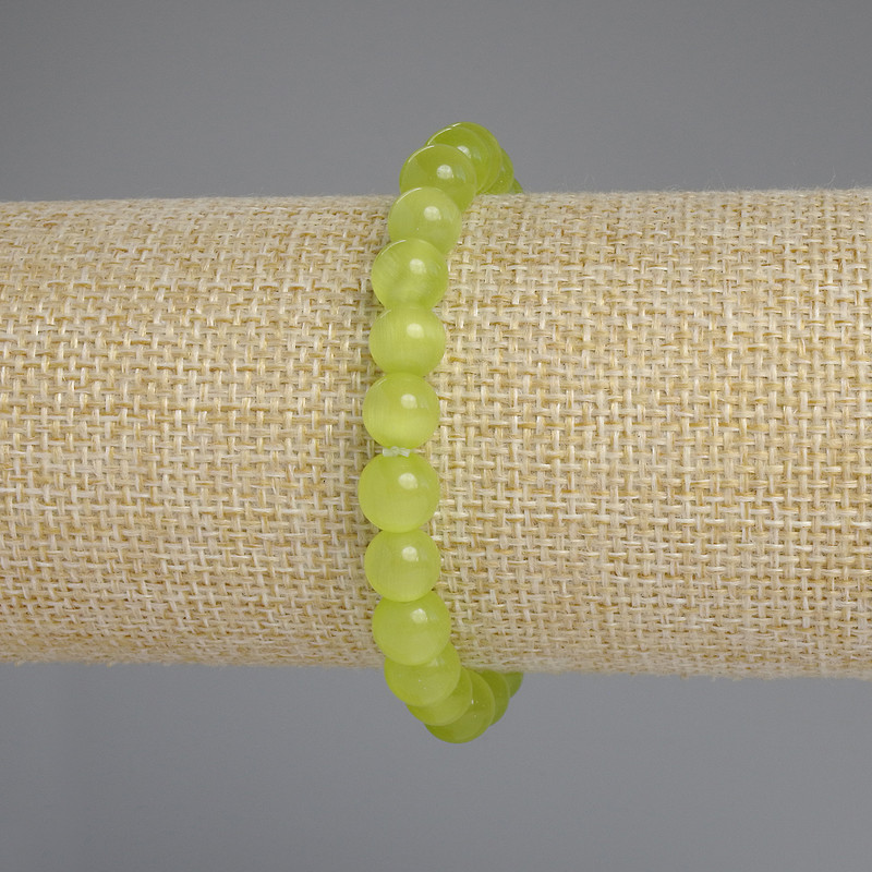 צמיד עין החתול, חרוזים חלקים בקוטר כ-8 מ״מ, אורך כ-18 ס״מ, אלסטי