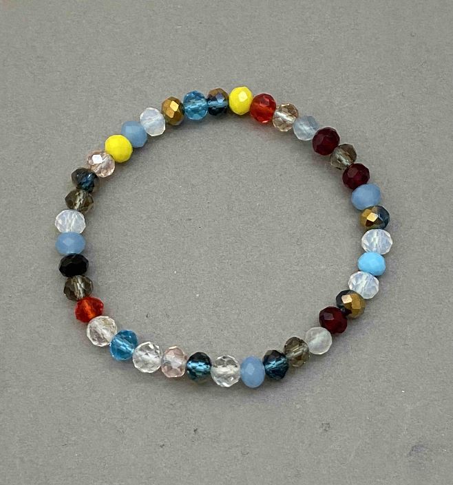 צמיד מקריסטל צ'כי «אסורטי» – רונדל מחורץ בקוטר 6×5 מ״מ, אורך 18 ס״מ, אלסטי