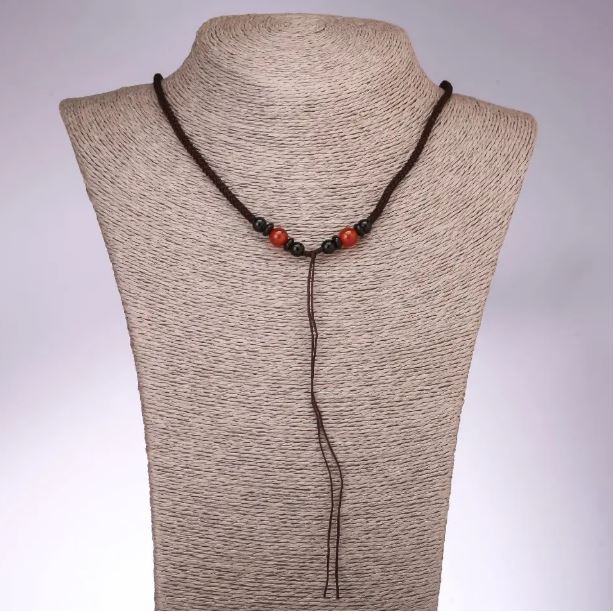 חוט לתכשיטים עם חרוזי סרדוליק, אורך 65 ס״מ