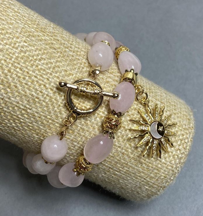 סט צמידים מקוורץ ורוד מגולפים 12×10 מ״מ, אורך 20 מ״מ