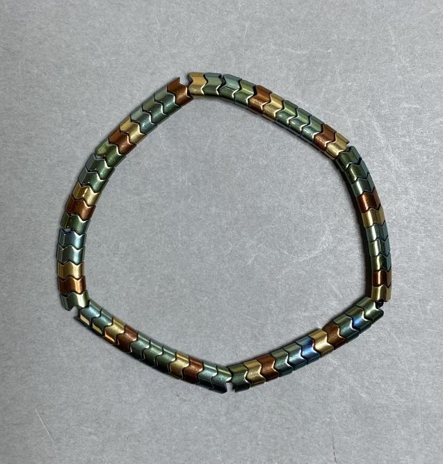 צמיד המטיט «גל», קוטר 5–5.4 מילימטרים, אורך 18 ס״מ סטרץ'