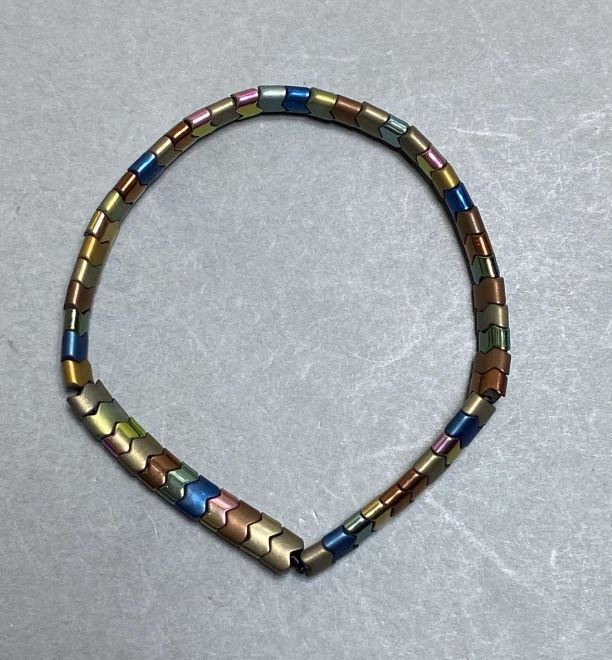 צמיד המטיט «גל», קוטר 5, 5×4 מ״מ +/-, אורך 18 ס״מ סטרץ