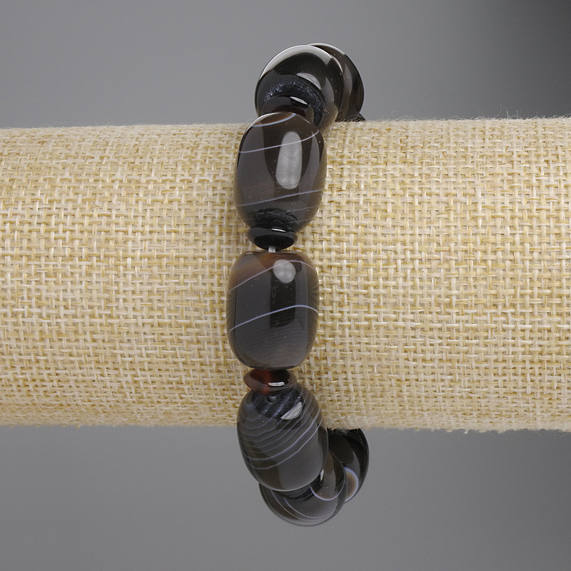 צמיד אגאט בצורת חרוזי בארל, קוטר 18×14 מ״מ ±, רונדלים 6×3 מ״מ ±, אורך 18 ס״מ ± אלסטי