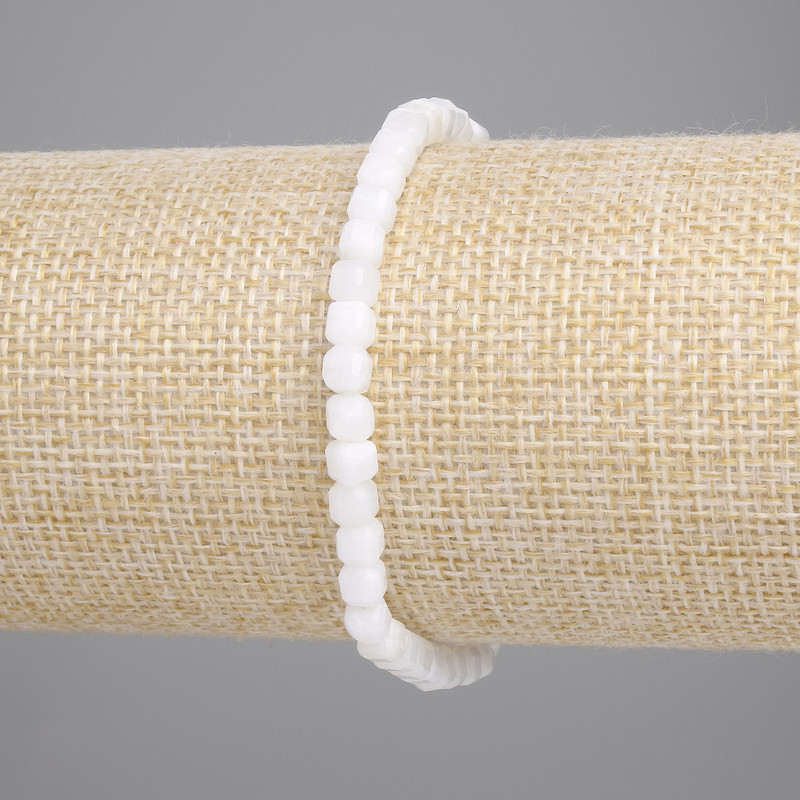 צמיד אדולאר קובייה מחוטבת, קוטר 4×4 מ״מ ±, אורך 18 ס״מ ±, אלסטי