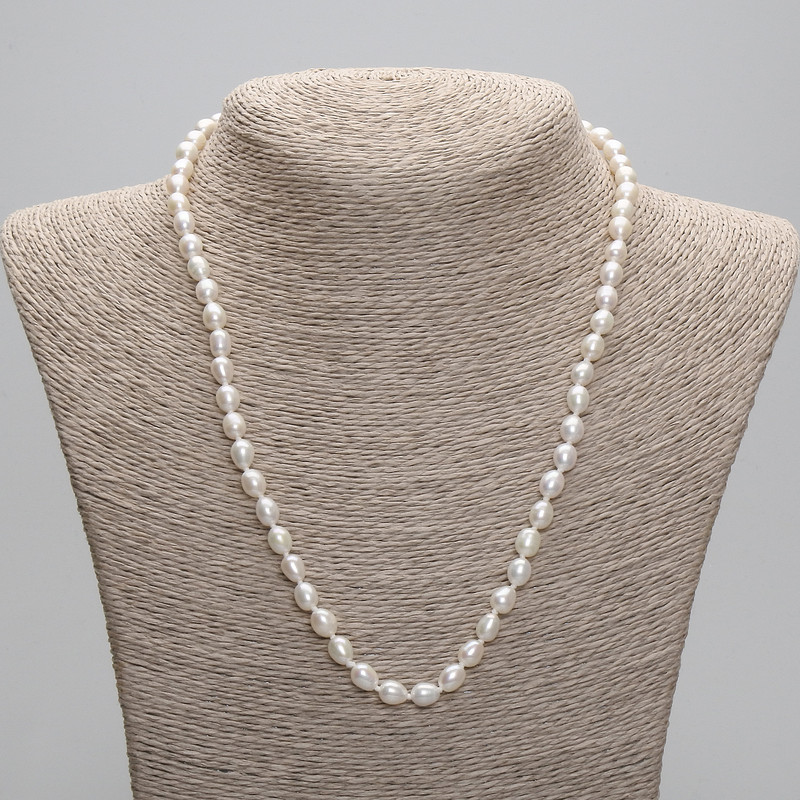 שרשרת פנינים טבעיות מהנהרות 7,5–8×6 מ״מ ±, אורך 45 ס״מ ± 5 ס״מ, שרשרת הארכה