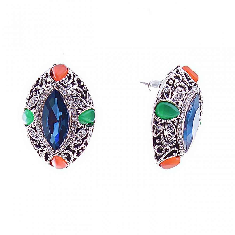 עגילי סטוד עם גבישי כחולים – מרקיז, מסגרת משובצת בזרקונים, 26 × 19 מ״מ