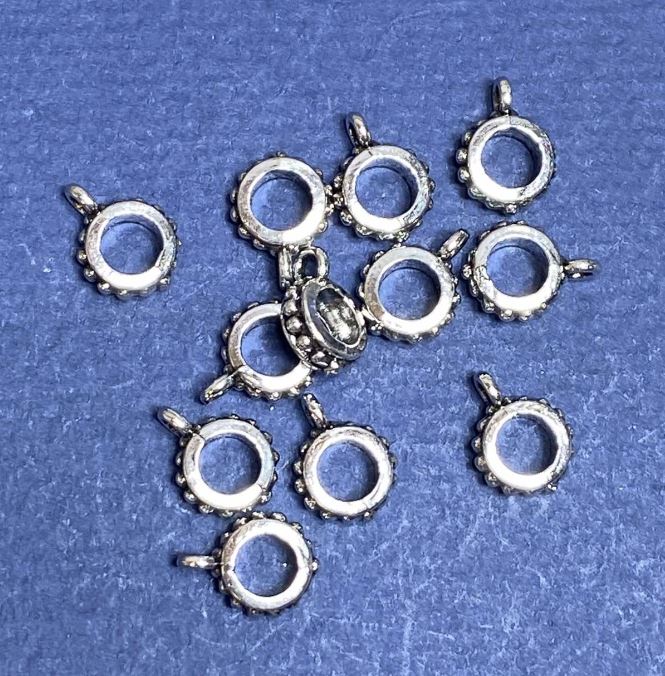 אביזרי בייל - מחזיק טבעת בצבע כסף, אורך 11 מ״מ, אריזה 20 ג׳, כ-32 יחידות