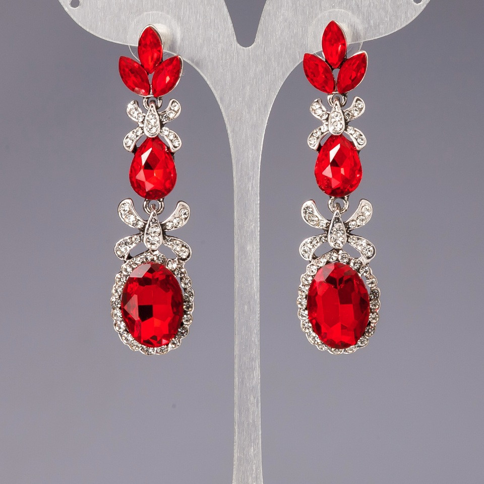 עגילים עם קריסטלים «נברשות» «שנדליירים» «מלדי»