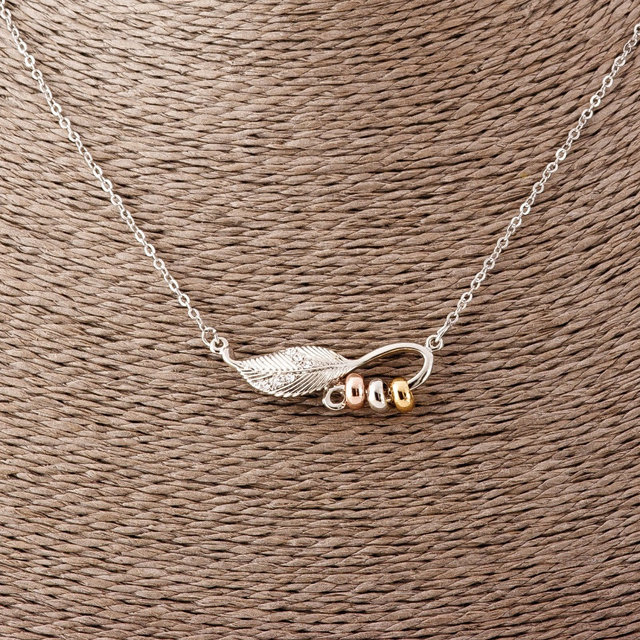 תליון עלה על שרשרת עוגן, אורך 52 ס״מ, קוטר 2×1.7 ס״מ, מתכת כסופה