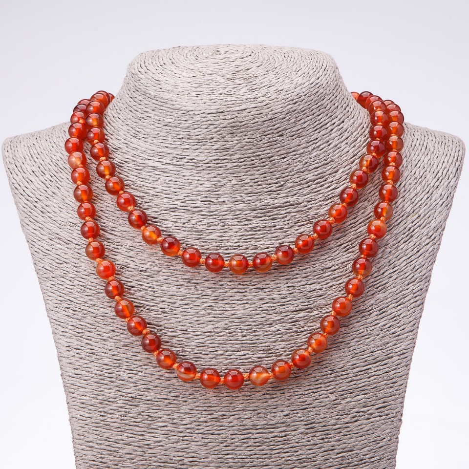 שרשרת מקרנליון ארוכה מאבן טבעית — כדור חלק, בקוטר 8 מ״מ, אורך 120 ס״מ