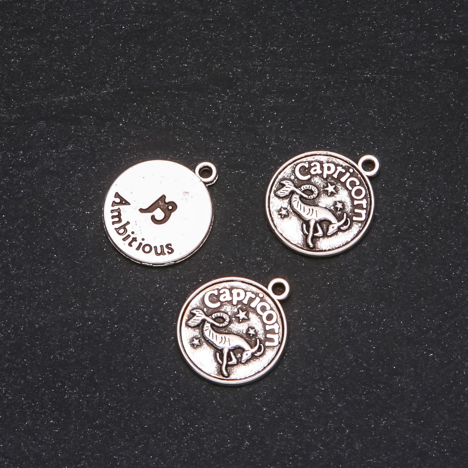 אביזרי תליה מזל גדי, קוטר 17 מ״מ, אריזה 20 גרם ± 10 יחידות