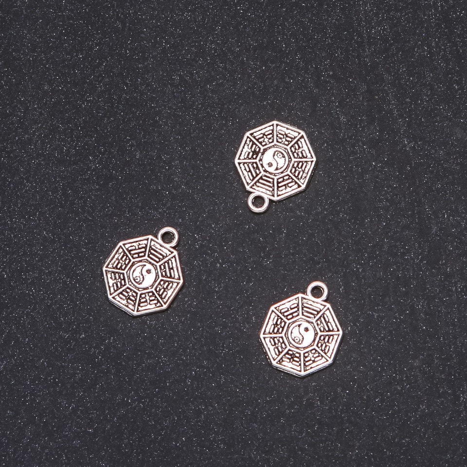 אביזרי פרזול — תליון «ספר השינויים יין-יאנג» 12×15 מ״מ אריזה 20 גרם ±26 יח'