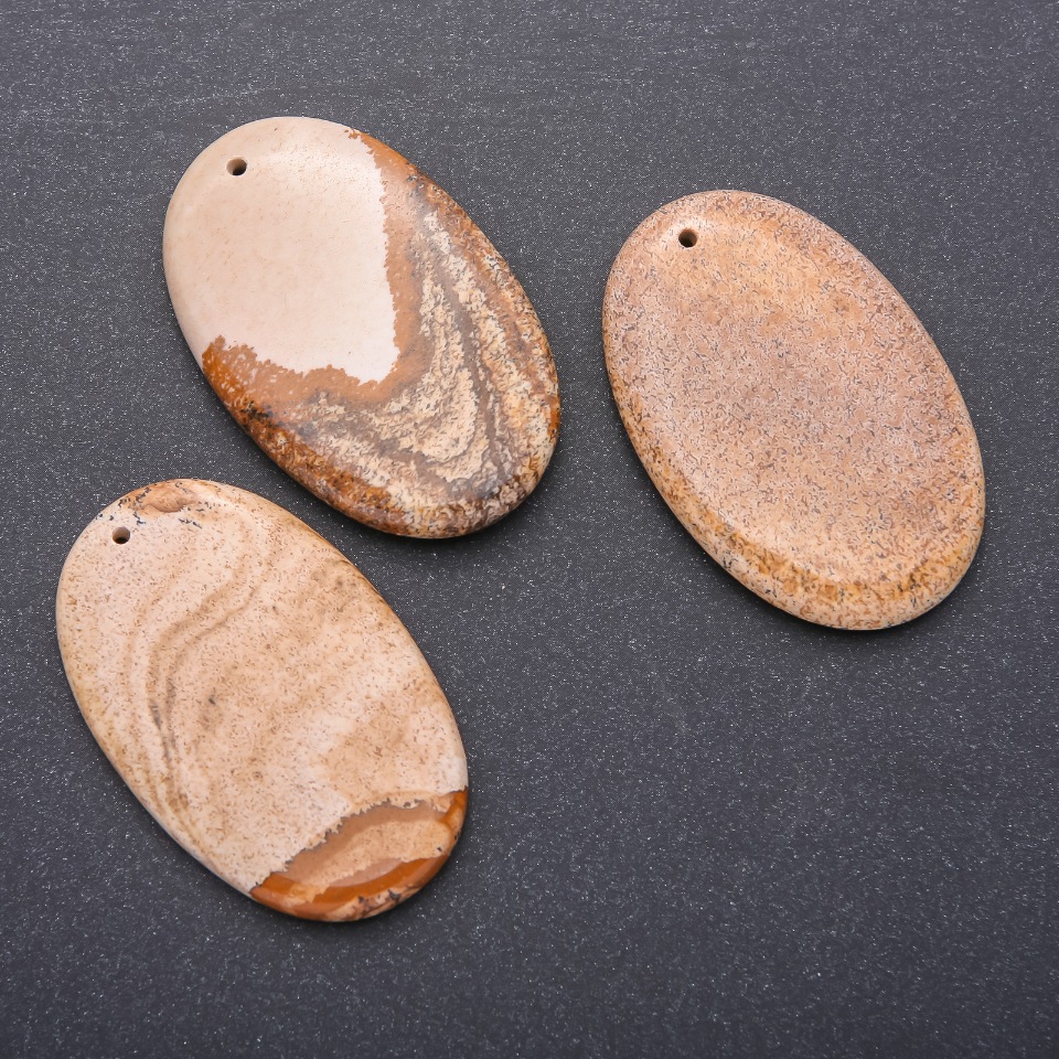 תליון מאבן ג'ספר נופי בצורת אובלית 35×55 מ״מ