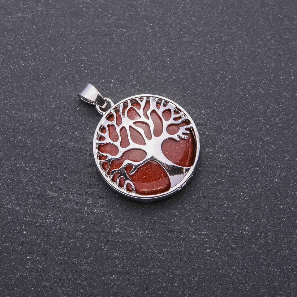 תליון מאבנטורין «חול זהוב» (סינתטי) במסגרת «עץ החיים», קוטר 27 מ״מ