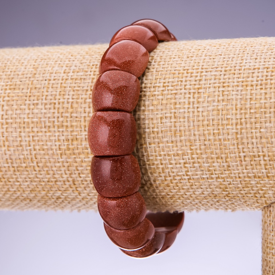 צמיד אבנטורין «חוֹל זהב» קישור 15×12 מ״מ על גומי היקף 20 ס״מ