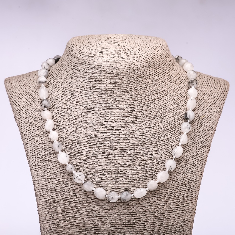 שרשרת קוורץ שערות במרקם מכות פטיש, קוטר 6–8 מ"מ, אורך 48 ס"מ