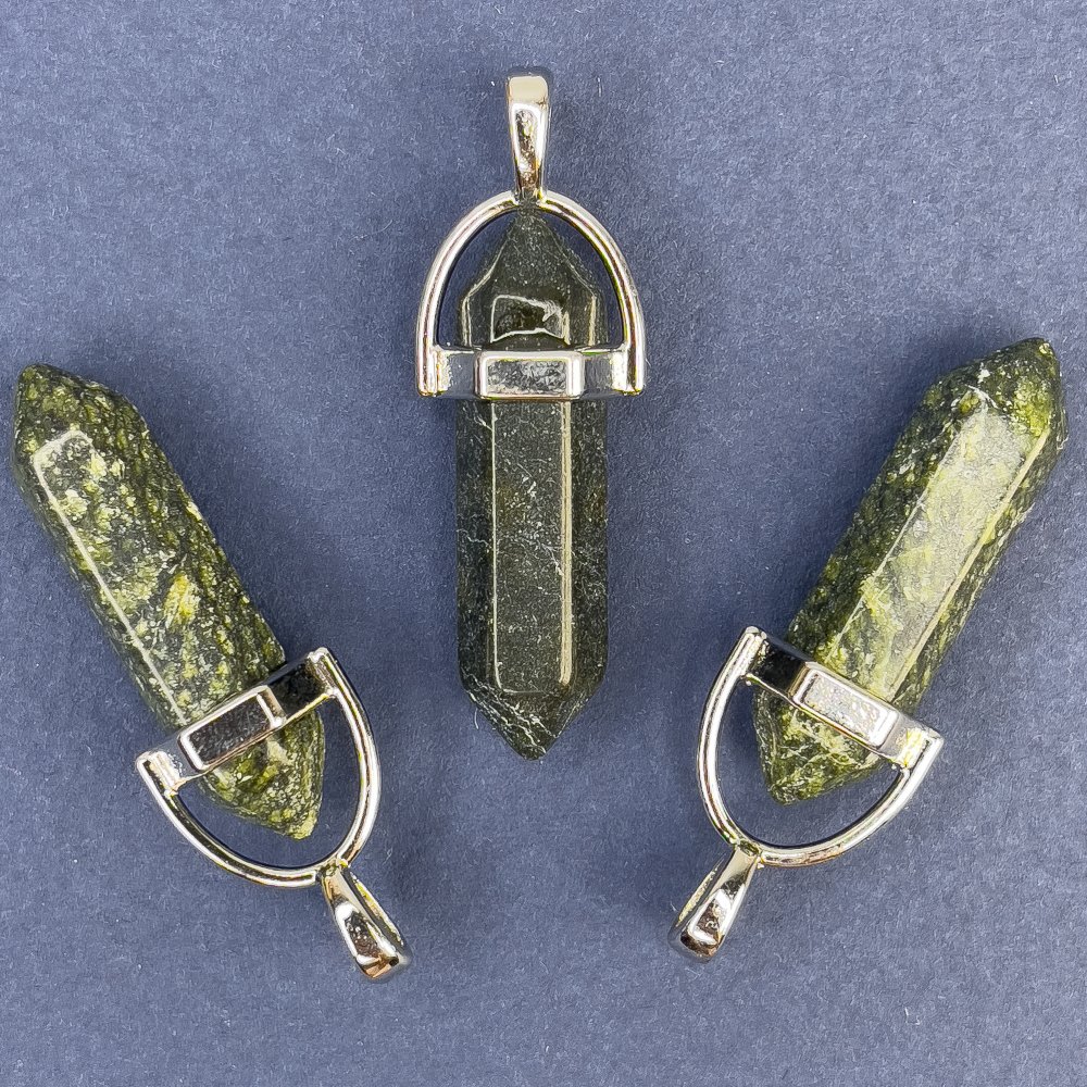 תליון מסרפנטין משושה 4 ס״מ