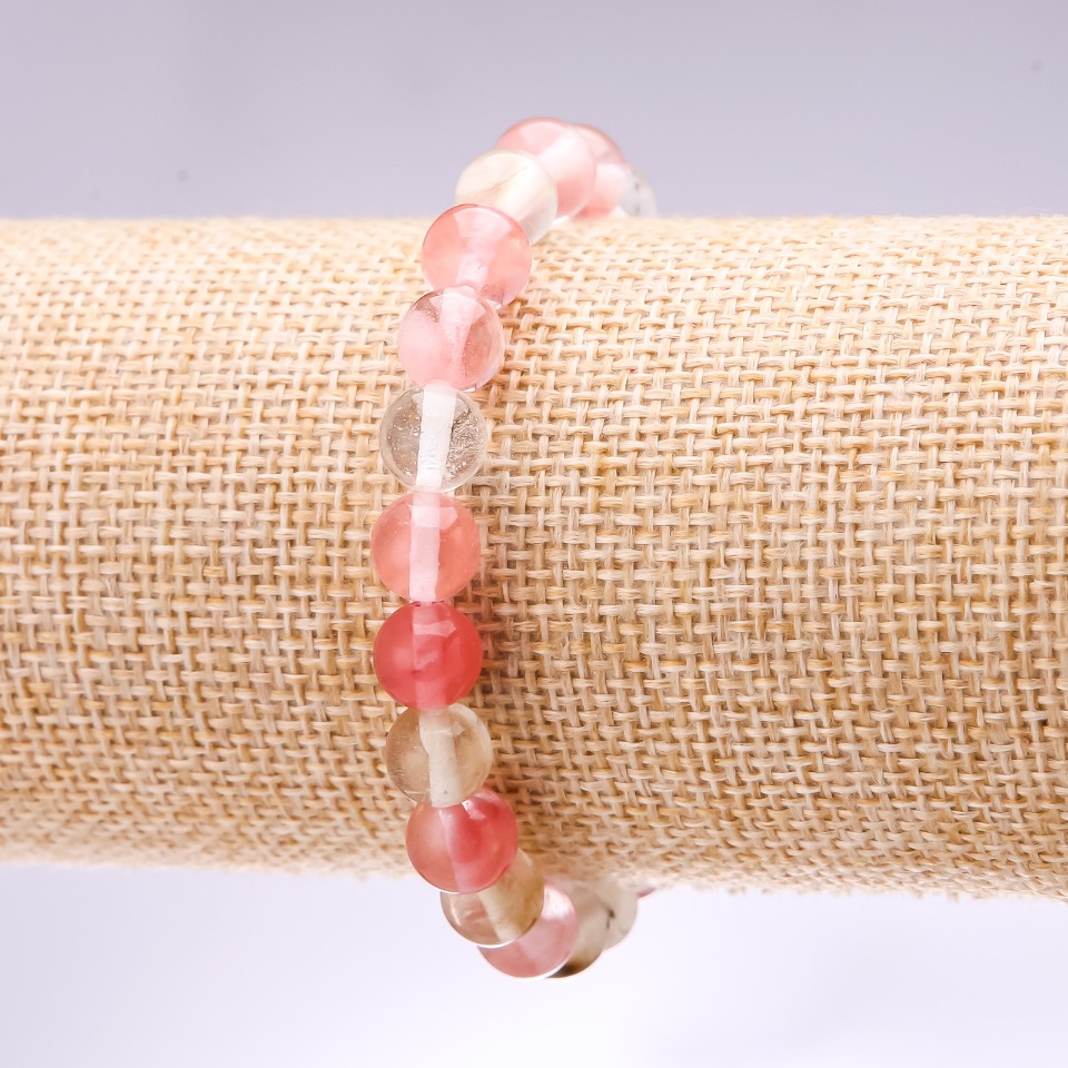 צמיד חלצידון – חרוזים חלקים בקוטר 8 מ״מ, אורך 18 ס״מ