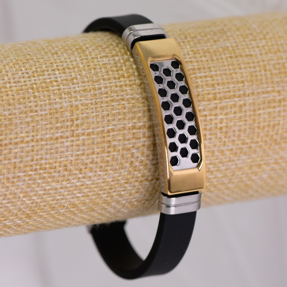 צמיד גומי עם פלטת פלדה, עובי 10 מ״מ, אורך 21 ס״מ