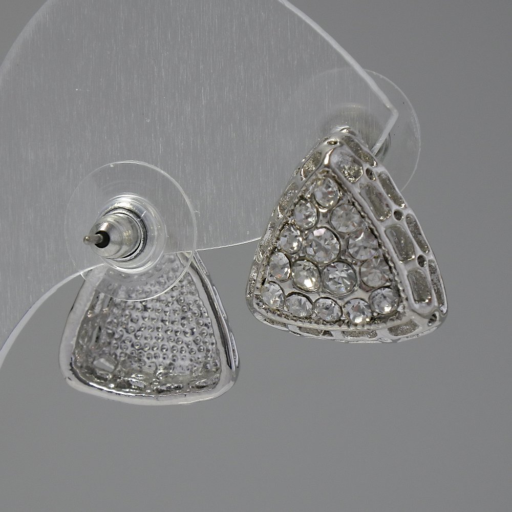 עגילי תקע עם אבני זירקון לבנות, קוטר 15 מ״מ, מתכת כסופה