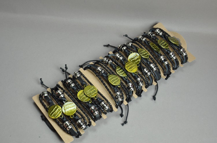 צמידי עור אקולוגי «טפרים» על רצועה מתכווננת — מארז 12 יחידות