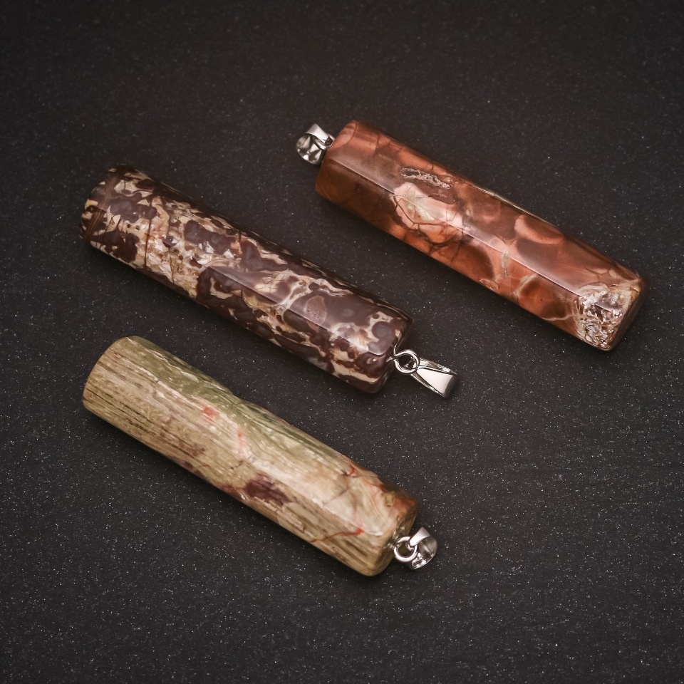 תליון מאבן יאשמה פיקאסו 11×54(±) מ״מ