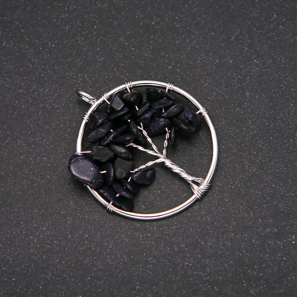 תליון «עץ האושר» מאוואנטורין חול כחול ליל קהיר, קוטר 30 מ״מ