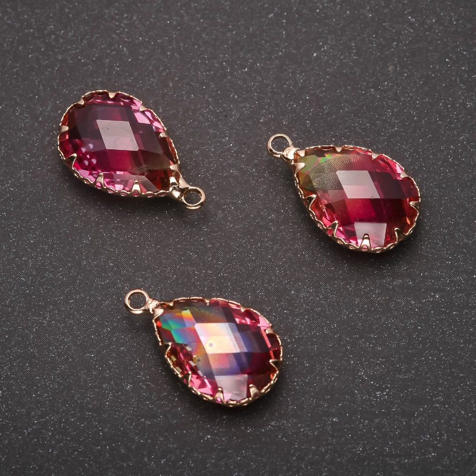 תליון «טיפה» בצבע צהוב-מלוני, מסגרת זהובה 13×21 מ״מ