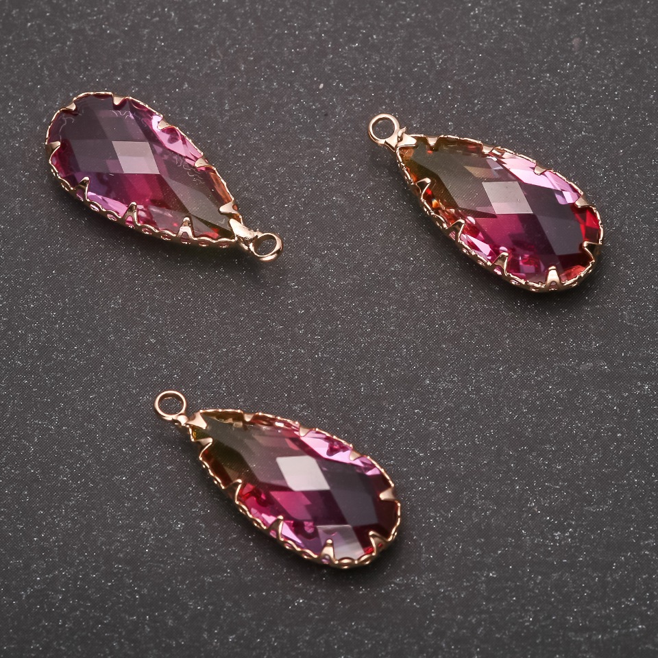 תליון «טיפה» בצבע צהוב-מלוני, מסגרת זהובה 10×24 מ״מ