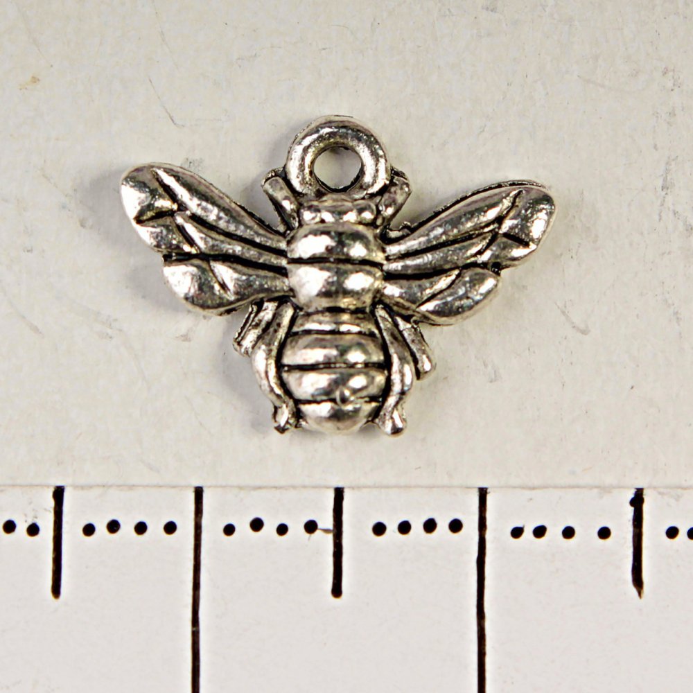 אביזרי תליה — פרפר 11×15 מ״מ, אריזה 20 גרם ± 15 יח'