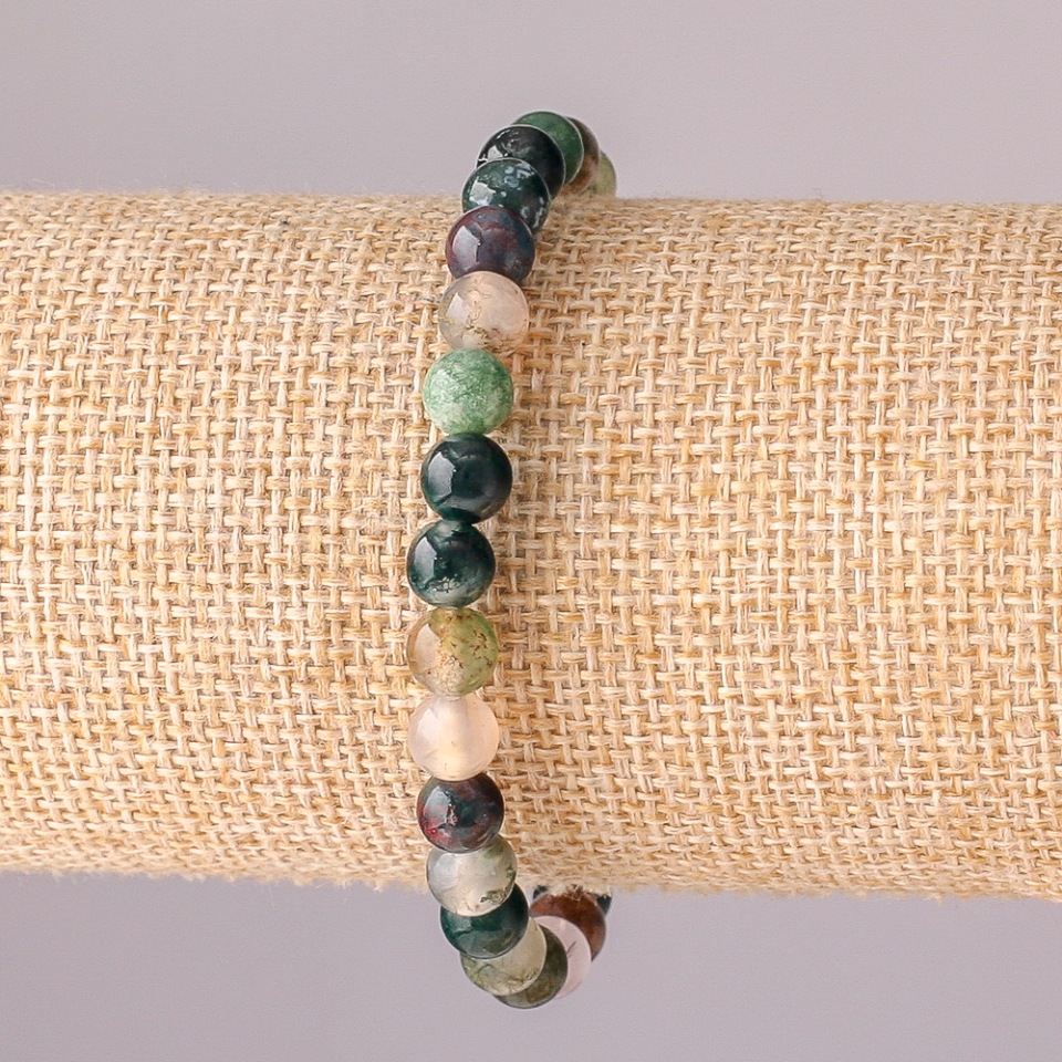 צמיד יאשמה צבעוני על גומי אלסטי, חרוזים חלקים, קוטר 6 מ״מ, היקף 18 ס״מ