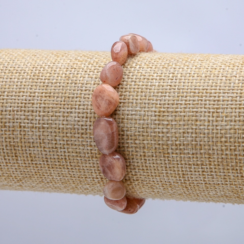 צמיד מסלנייט טבעי מלוטש, היקף 18 ס״מ, בקוטר 10×8 מ״מ +