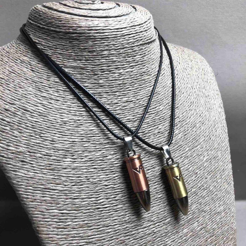 תליונים זוגיים «כדור» בזהב בהיר וברונזה, מתכת 45×10 מ"מ, אורך 45–50 ס"מ