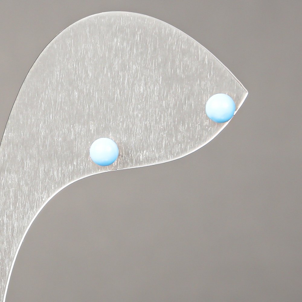 עגילי תקע כדוריים Xuping מצופים זהב 18K עם חרוז כחול 4 מ״מ +