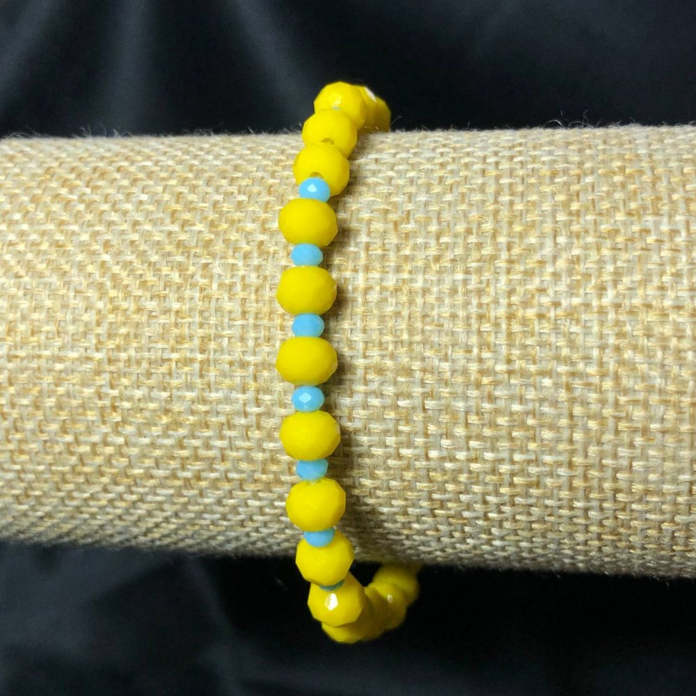 צמיד לגומי מקריסטל צ'כי אוקראינה רונדל מלוטש, קוטר 6×4 מ״מ, אורך 18 ס״מ+