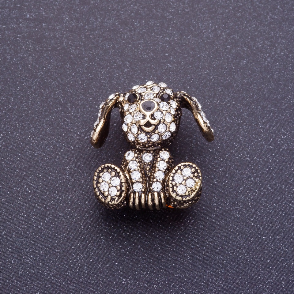 סיכת תכשיט «כלבלב יהלומי» 2,5 ס״מ, צבע המתכת: זהב שחור