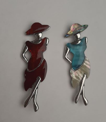 סיכה-תליון גבירה עם פרלאמוטר והאלייטיס 80×30 מ״מ +