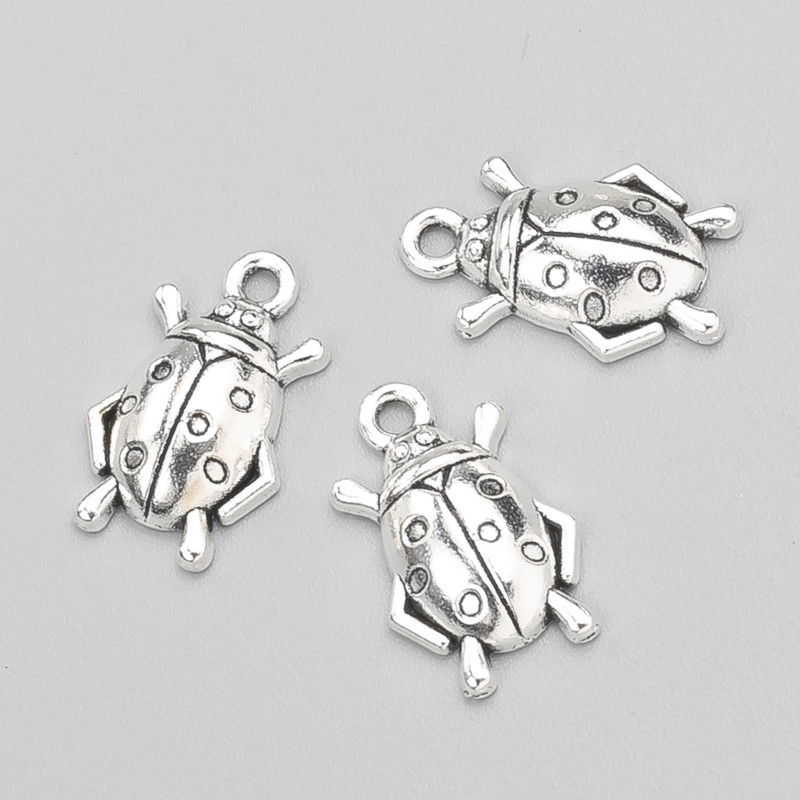 אביזרי תליון חיפושית 18×11 מ״מ אריזה 20 יחידות +- 20 גרם