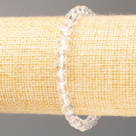 צמיד קריסטל הרי – כדור מגורען, קוטר 6 מ״מ, אורך 18 ס״מ (מתיחה)