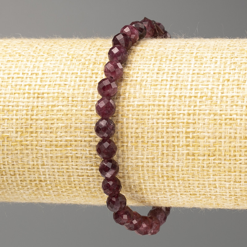 צמיד רובליט טורמלין - אבן טבעית, חרוז מלוטש בקוטר 6 מ"מ, אורך 18 ס"מ (אלסטי)