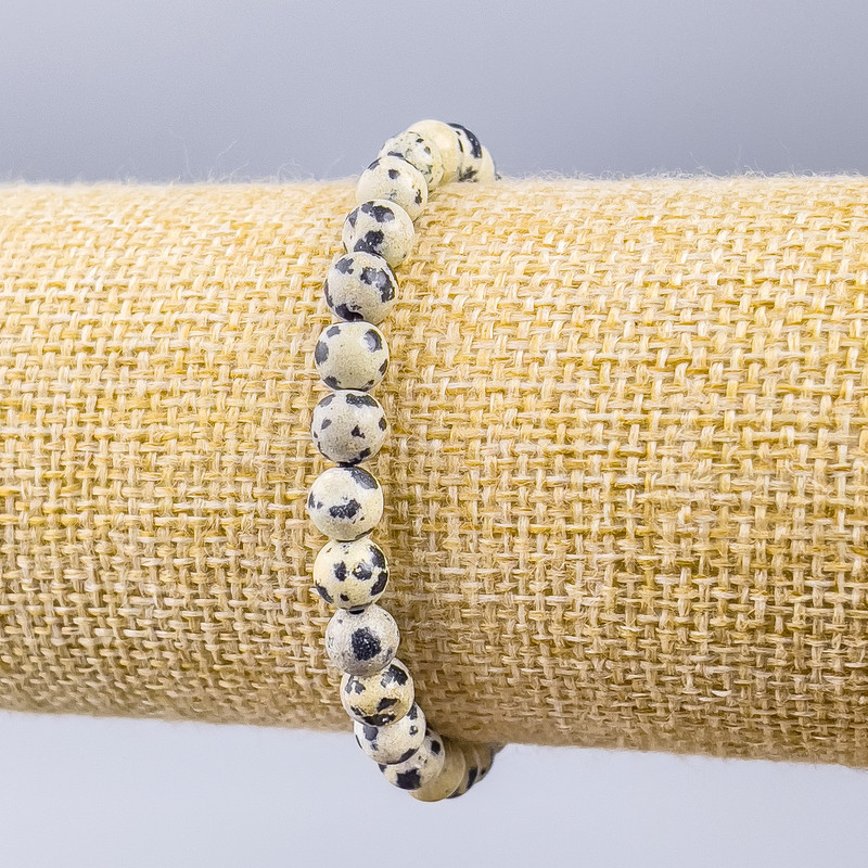 צמיד מג'אספר דלטמיני (אקריל) חרוז חלק בקוטר 6 מ״מ, אורך 18 ס״מ (סטרץ)