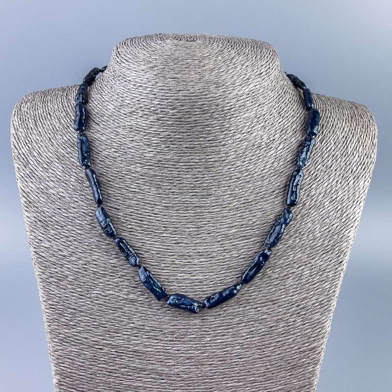 שרשרת פנינים בארוק שחורות טבעיות, קוטר 17×6 מ״מ, אורך 48 ס״מ +