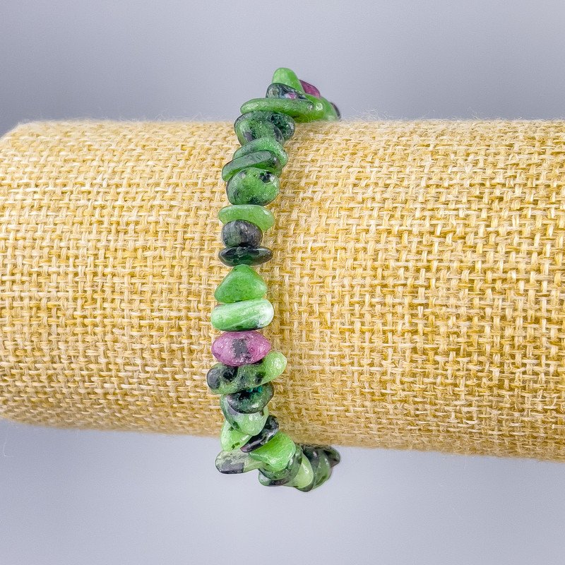 צמיד זואיזיט טבעי – גרגרי אבן, קוטר 8×4 מ״מ ±, אורך 18 ס״מ (אלסטי)