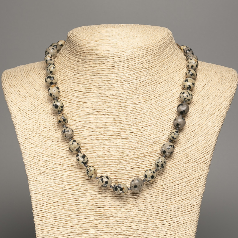 שרשרת מאבן ג'ספר דלאמטי, חתך עגול, קוטר 10×11 מ״מ, אורך 48 ס״מ +