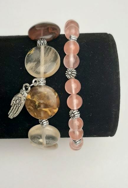 סט צמידי חלצידון, קוטר חרוז 6.5 מ״מ, מעגל בקוטר 15 מ״מ, על גומי אלסטי, אורך 18 ס״מ+