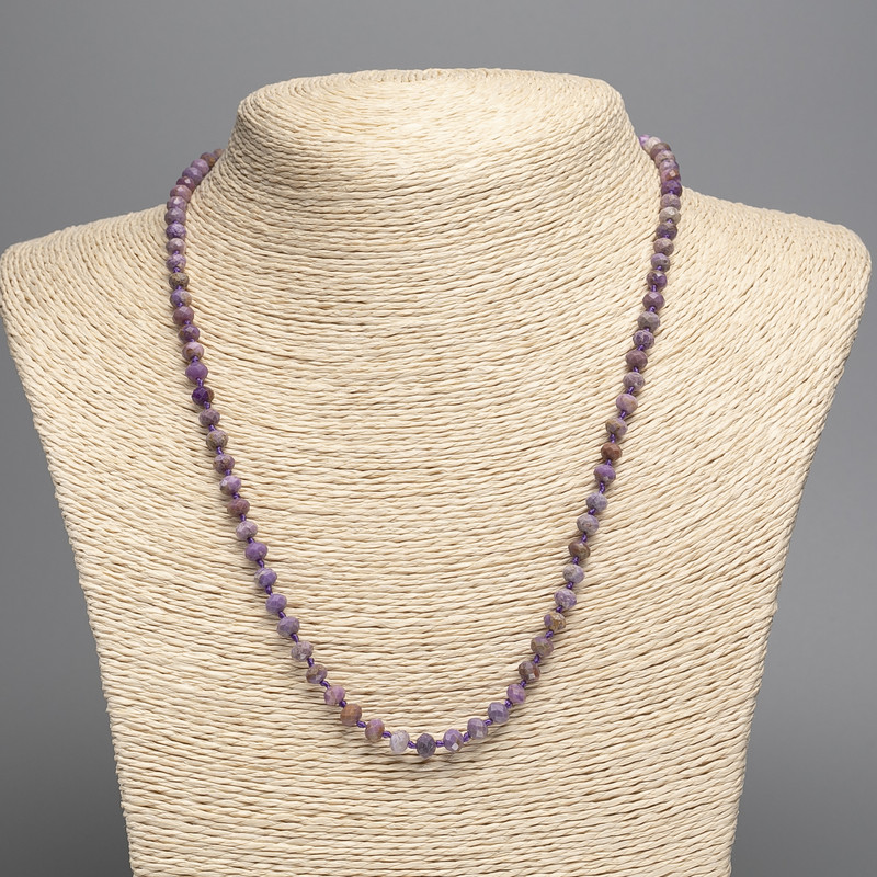 שרשרת מאבן טבעית פוספוסידריט רונדל מחורץ, קוטר 4×5 מ״מ, אורך 48 ס״מ +