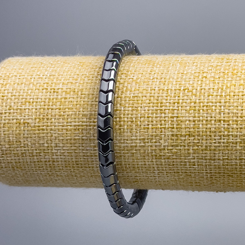 צמיד המטיט זיג-זג, קוטר 5×6 מ״מ ±, אורך 18 ס״מ (אלסטי)