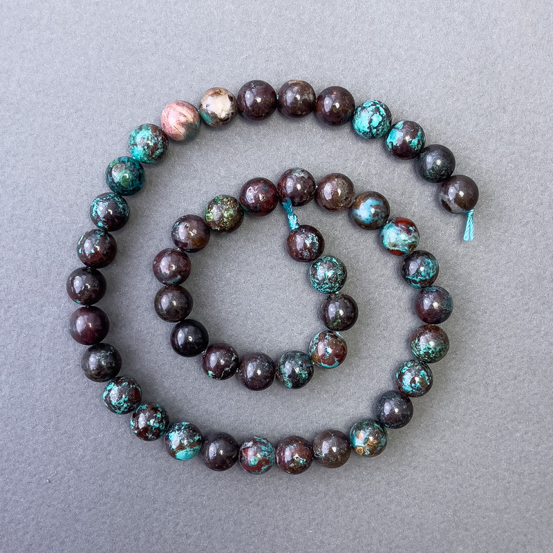 חרוזי חריזוקולה אבן טבעית כדור חלק, קוטר 8,5 מ״מ+-, אורך 39 ס״מ+-