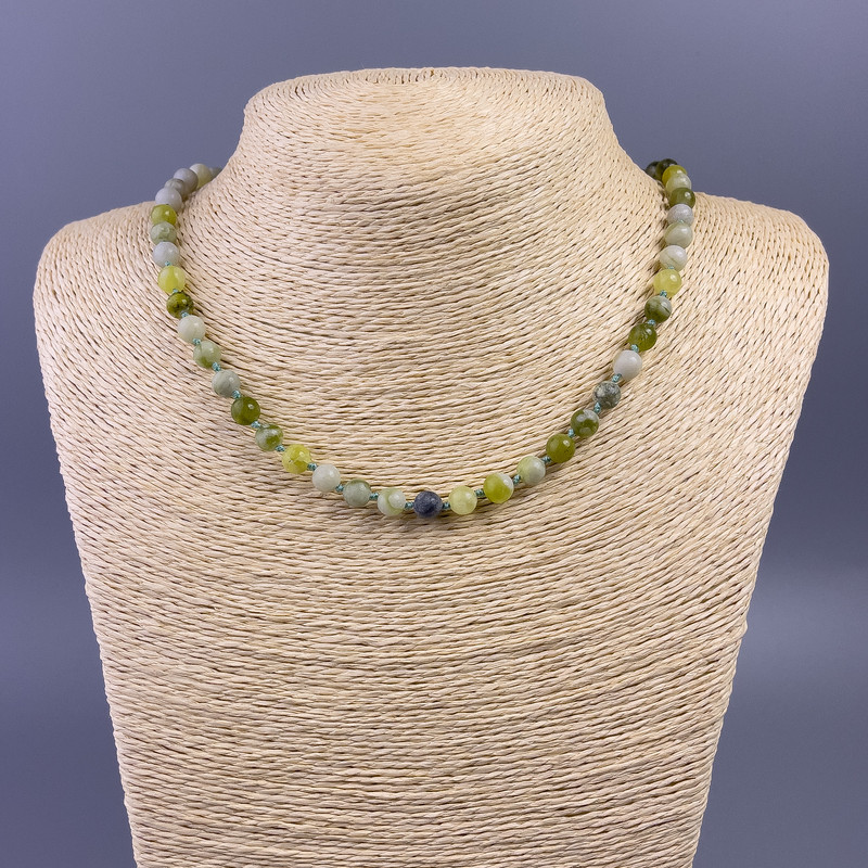 שרשרת אופיט (אקרילי) חרוזים חלקים, קוטר 6.5 מ״מ, אורך 51 ס״מ