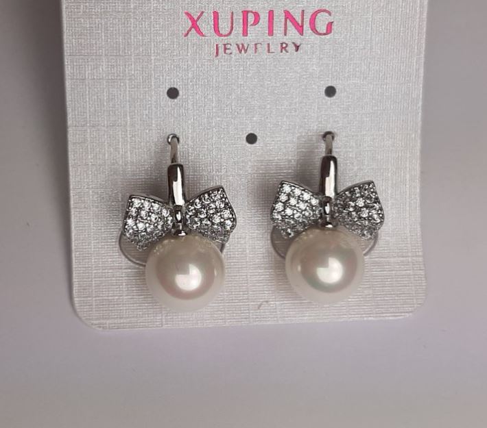 עגילים Xuping עם פנינת מאיורקה לבנה וסטרזים לבנים, קוטר 10 מ״מ, אורך 19 מ״מ, רודיום